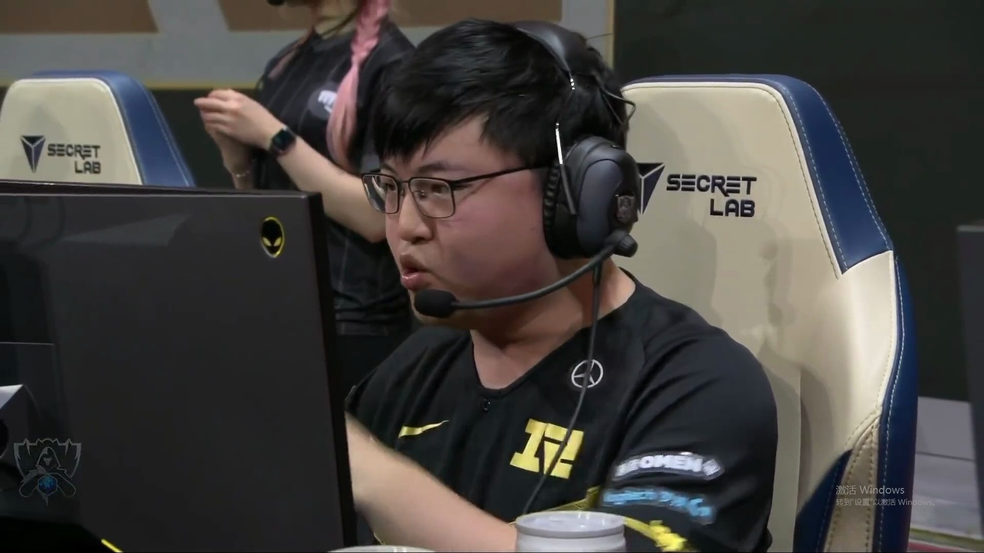 开云-Faker迎来十五赛季出色发挥，RNG观众热烈欢呼！