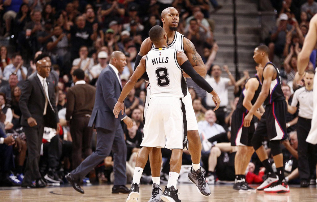 开云体育-蒂姆连续十场比赛得分超过关键助攻，快船挑战极限！的简单介绍